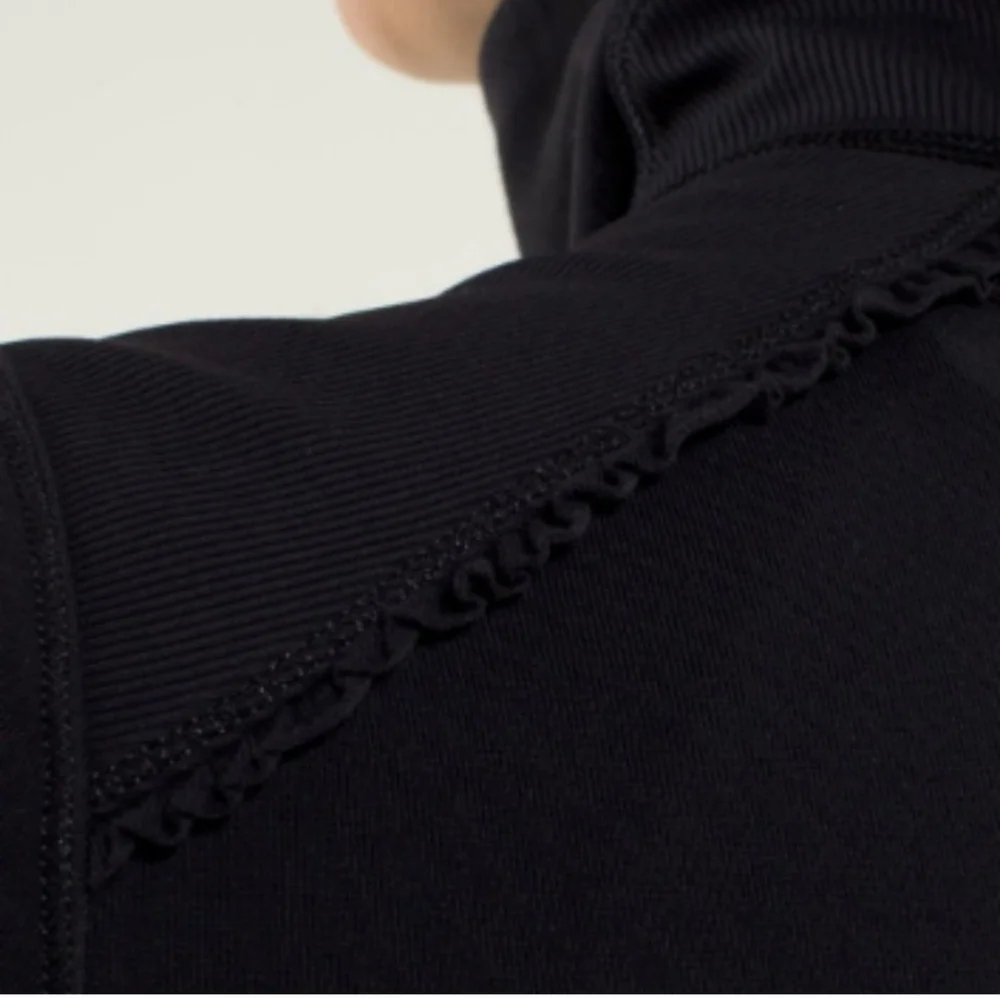 Lululemon Star Runner Pullover Black Size 8